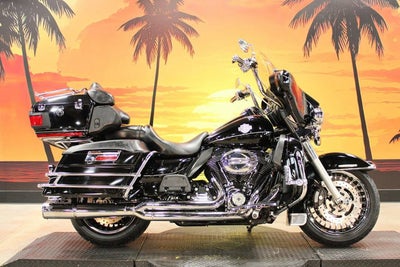 2013 Harley-Davidson FLHTK - Electra Glide Ultra Limited Base