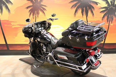 2013 Harley-Davidson FLHTK - Electra Glide Ultra Limited Base