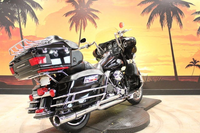 2013 Harley-Davidson FLHTK - Electra Glide Ultra Limited Base