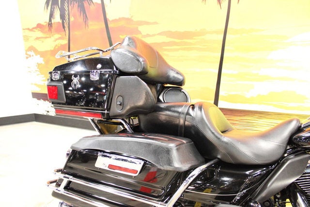 2013 Harley-Davidson FLHTK - Electra Glide Ultra Limited Base