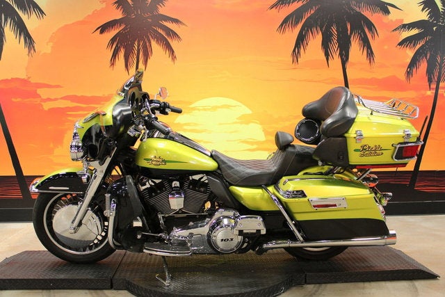 2011 Harley-Davidson Touring FLHTK - Electra Glide Ultra Limited