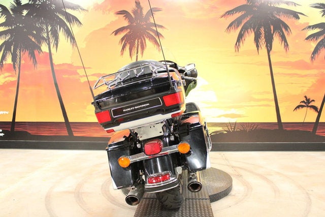 2013 Harley-Davidson FLHTK - Electra Glide Ultra Limited Base