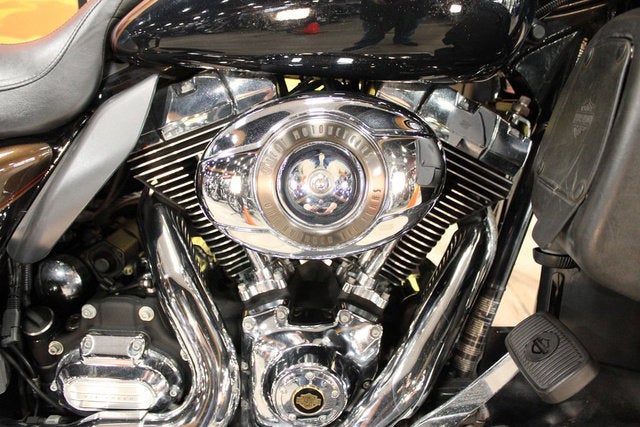 2013 Harley-Davidson FLHTK - Electra Glide Ultra Limited Base