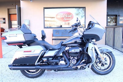 2017 Harley-Davidson FLTRU - Road Glide Ultra Base
