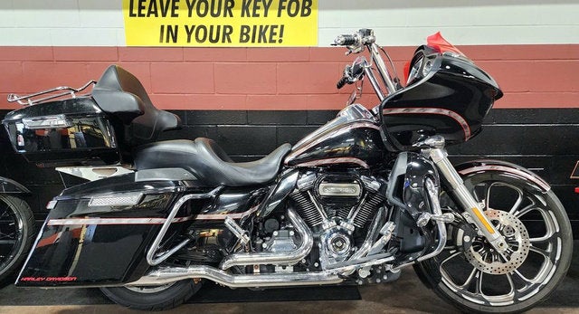 2017 Harley-Davidson FLTRU - Road Glide Ultra Base