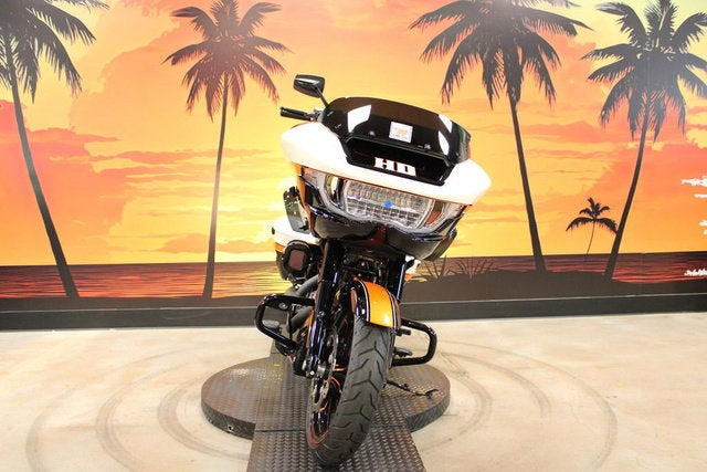 2025 Harley-Davidson FLTRX - Road Glide Base