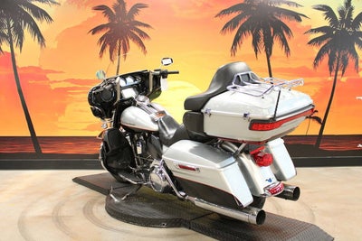 2015 Harley-Davidson FLHTKL - Ultra Limited Low Base