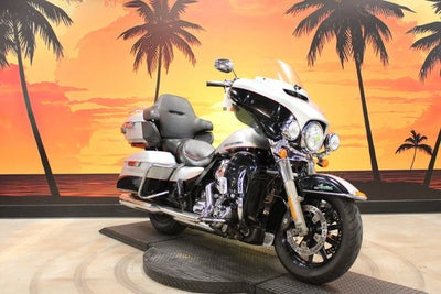 2015 Harley-Davidson FLHTKL - Ultra Limited Low Base