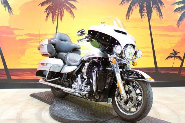 2015 Harley-Davidson FLHTKL - Ultra Limited Low Base