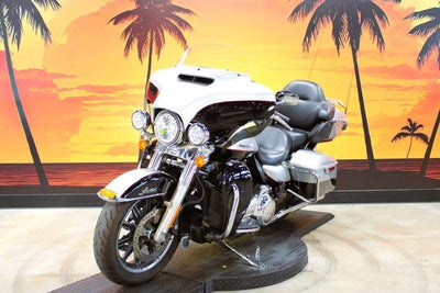 2015 Harley-Davidson FLHTKL - Ultra Limited Low Base
