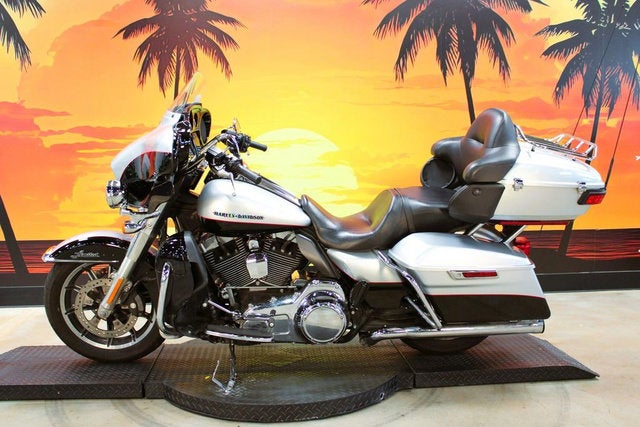 2015 Harley-Davidson FLHTKL - Ultra Limited Low Base