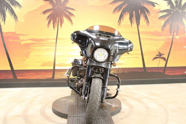 2018 Harley-Davidson FLHXS - Street Glide Special Base