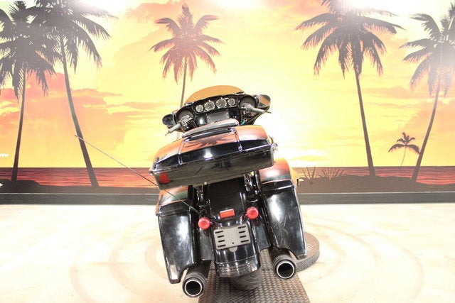 2018 Harley-Davidson FLHXS - Street Glide Special Base