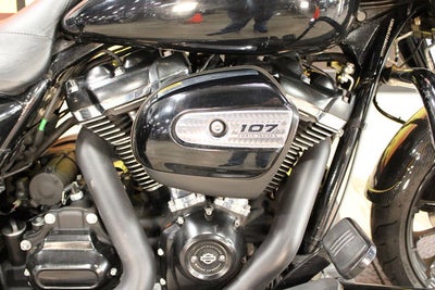 2018 Harley-Davidson FLHXS - Street Glide Special Base