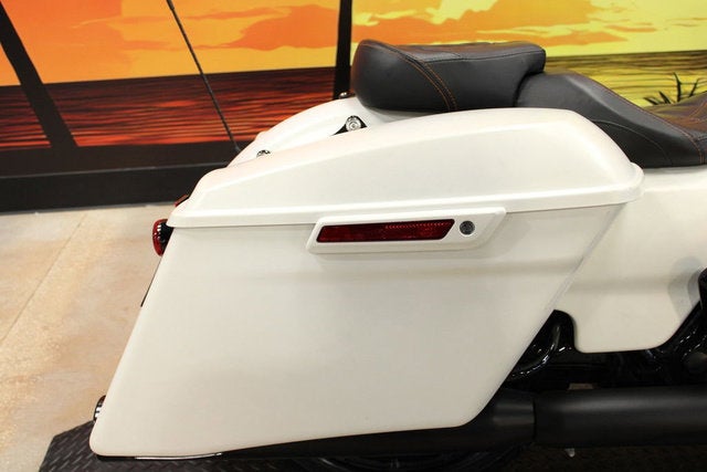 2018 Harley-Davidson FLHXS - Street Glide Special Base