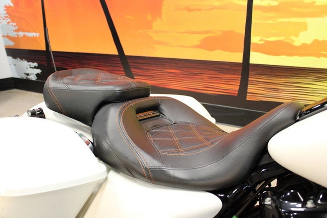 2018 Harley-Davidson FLHXS - Street Glide Special Base