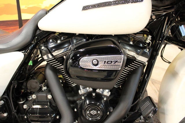 2018 Harley-Davidson FLHXS - Street Glide Special Base