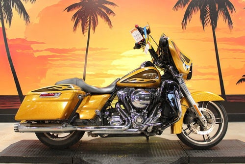 2016 Harley-Davidson FLHXS - Street Glide Special Base