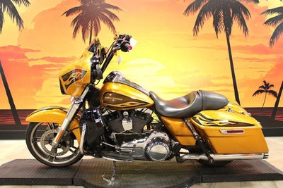 2016 Harley-Davidson FLHXS - Street Glide Special Base
