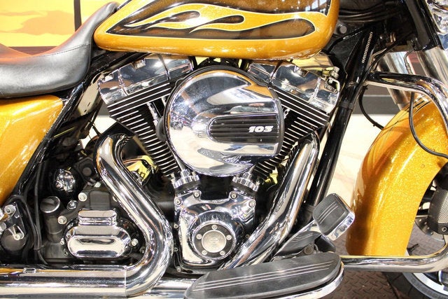 2016 Harley-Davidson FLHXS - Street Glide Special Base