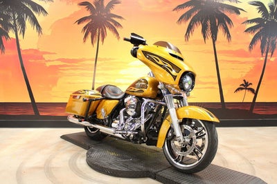 2016 Harley-Davidson FLHXS - Street Glide Special Base
