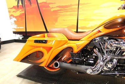 2014 Harley-Davidson Street Glide FLHXS - Special