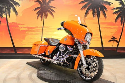 2023 Harley-Davidson Street Glide FLHXS - Special