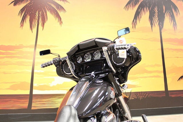 2021 Harley-Davidson FLHXS - Street Glide Special Base