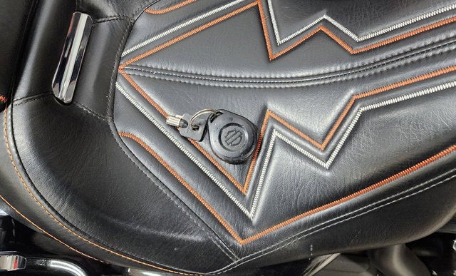 2016 Harley-Davidson FLTRXS - Road Glide Special Base