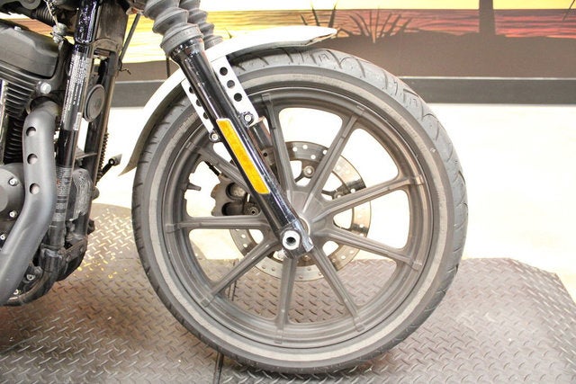 2018 Harley-Davidson XL1200NS - Sportster Iron 1200 Base