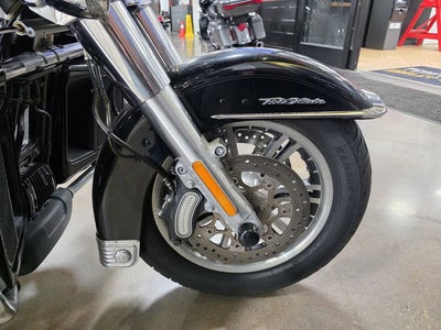 2018 Harley-Davidson Trike FLHTCUTG - Tri Glide Ultra