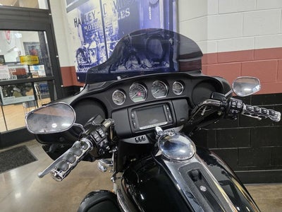 2018 Harley-Davidson Trike FLHTCUTG - Tri Glide Ultra