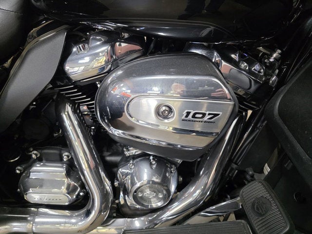 2018 Harley-Davidson Trike FLHTCUTG - Tri Glide Ultra