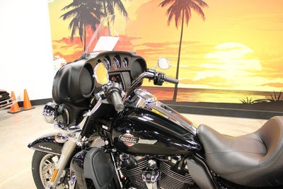 2024 Harley-Davidson Trike FLHTCUTG - Tri Glide Ultra