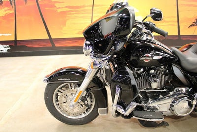 2024 Harley-Davidson Trike FLHTCUTG - Tri Glide Ultra