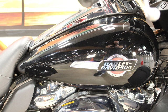 2024 Harley-Davidson Trike FLHTCUTG - Tri Glide Ultra