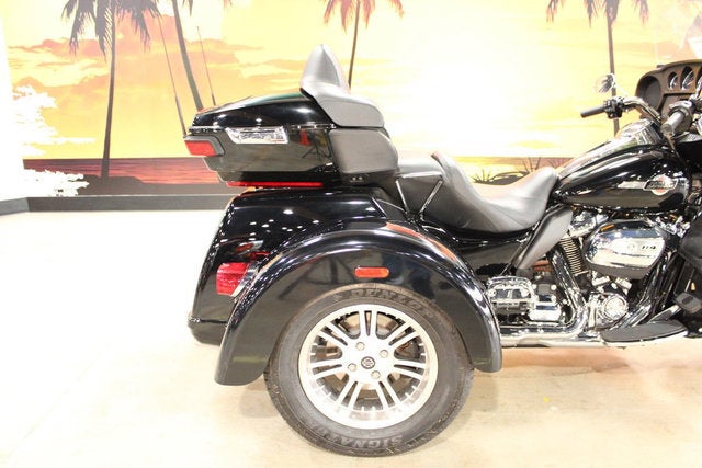 2024 Harley-Davidson Trike FLHTCUTG - Tri Glide Ultra