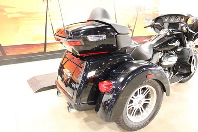2024 Harley-Davidson Trike FLHTCUTG - Tri Glide Ultra