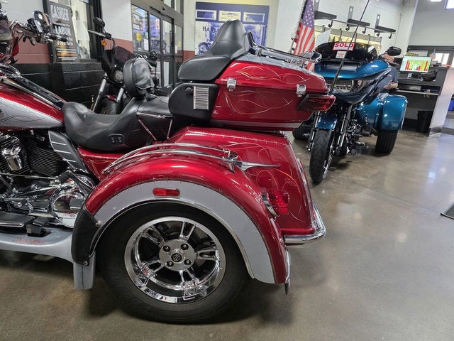 2019 Harley-Davidson Trike FLHTCUTG - Tri Glide Ultra