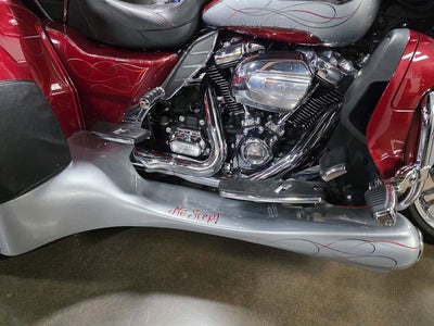 2019 Harley-Davidson Trike FLHTCUTG - Tri Glide Ultra