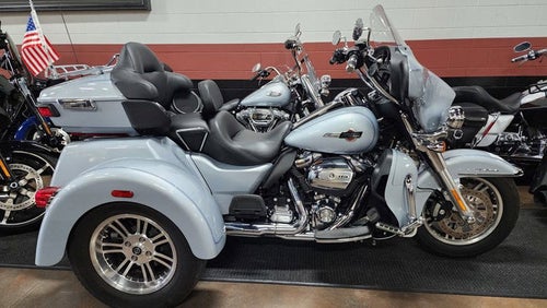 2023 Harley-Davidson FLHTCUTG - Tri Glide Ultra Base