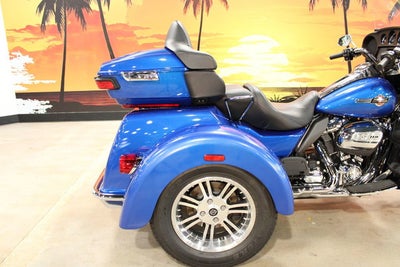 2024 Harley-Davidson Trike FLHTCUTG - Tri Glide Ultra