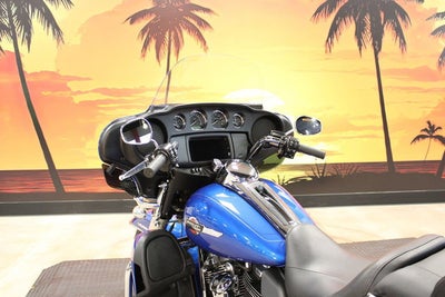 2024 Harley-Davidson Trike FLHTCUTG - Tri Glide Ultra