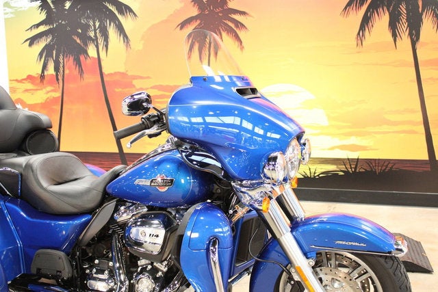 2024 Harley-Davidson Trike FLHTCUTG - Tri Glide Ultra