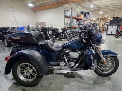 2020 Harley-Davidson Trike FLHTCUTG - Tri Glide Ultra