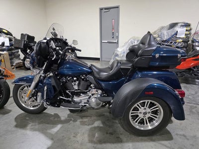 2020 Harley-Davidson Trike FLHTCUTG - Tri Glide Ultra