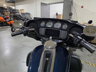 2020 Harley-Davidson Trike FLHTCUTG - Tri Glide Ultra