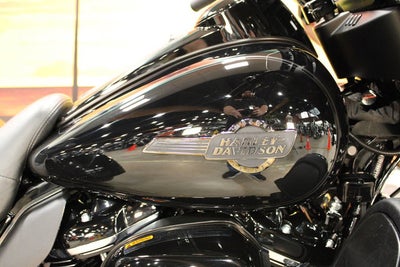 2025 Harley-Davidson Trike FLHTCUTG - Tri Glide Ultra
