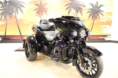 2025 Harley-Davidson Trike FLHTCUTG - Tri Glide Ultra