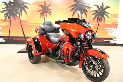 2025 Harley-Davidson Trike FLHTCUTG - Tri Glide Ultra